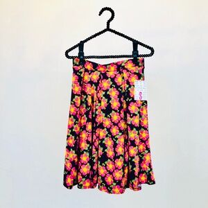 Lularoe floral skirt small NWT